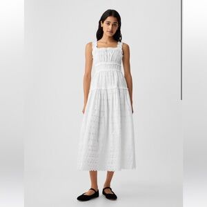 Gap × DÔEN Eyelet Midi Dress